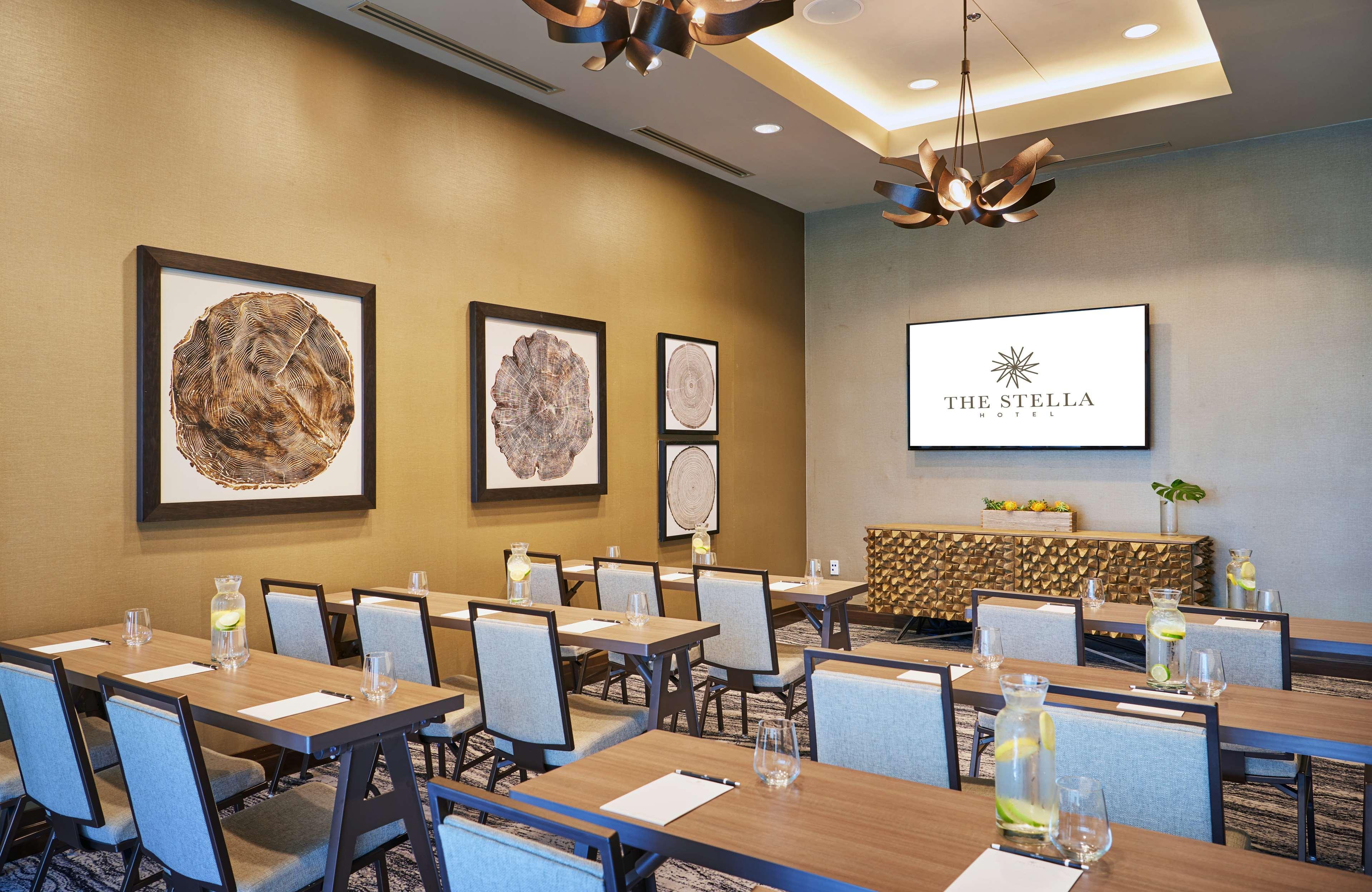 The Stella Hotel, Autograph Collection Брайън Екстериор снимка